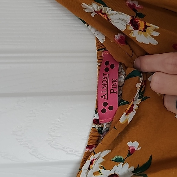 Romper - Picture 2 of 3